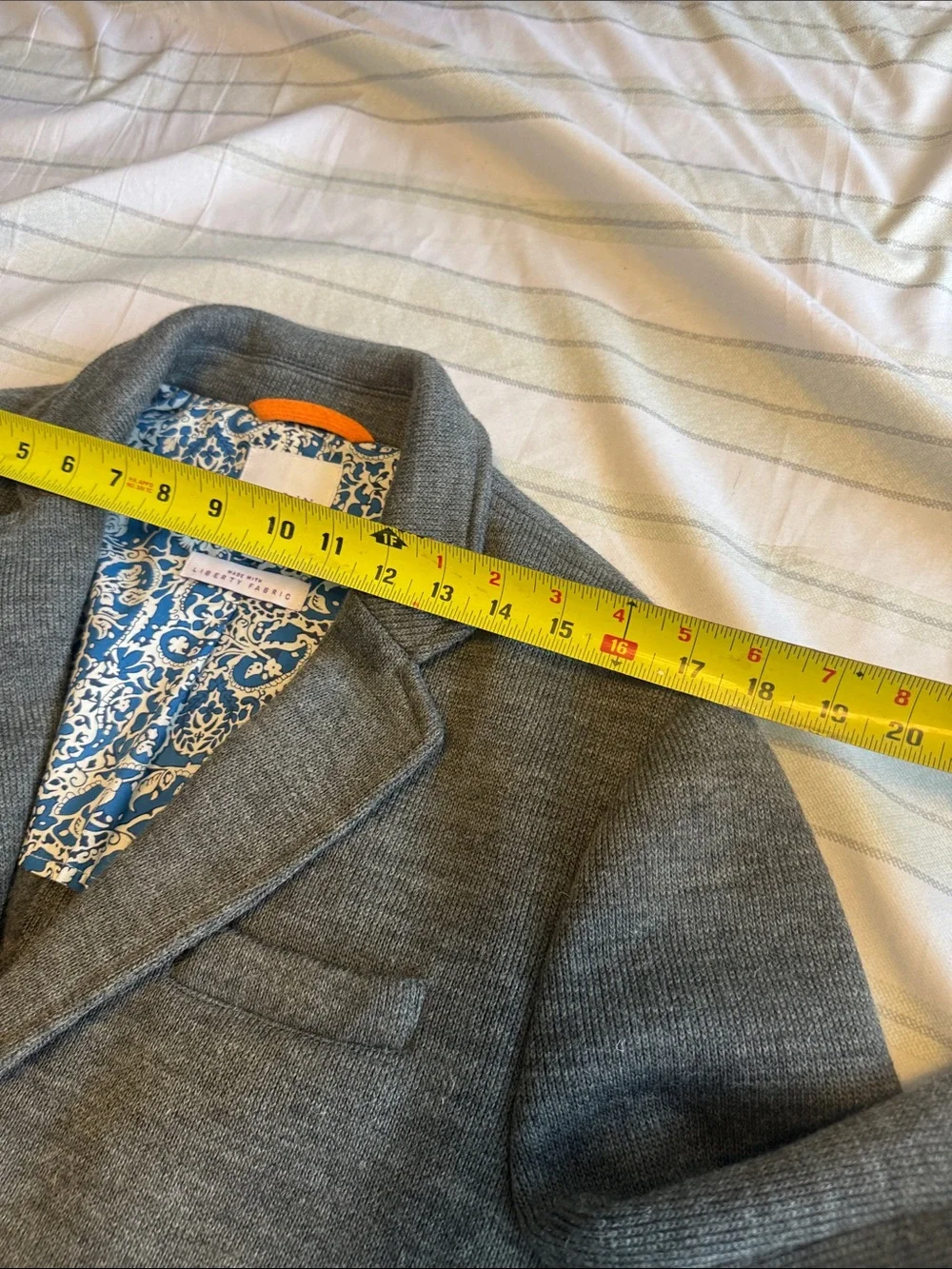 liberty Gray Knit Sport Coat with Patterned Lining - Picture 4 of 8